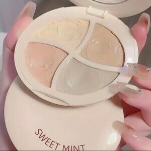 K Beauty Color Corrector Concealer Compact-New for Light & Fair Skin tones NWOB